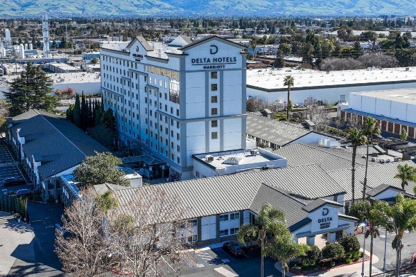 Delta Hotels by Marriott Santa Clara Silicon Valley image 1