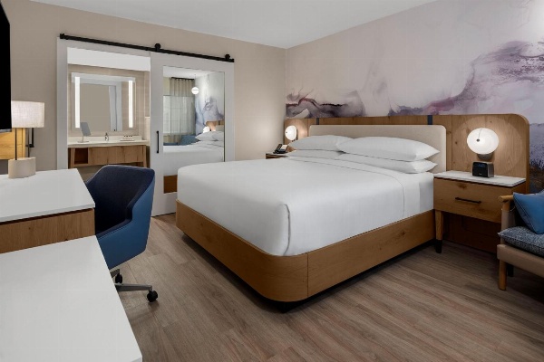 Delta Hotels by Marriott Santa Clara Silicon Valley image 6